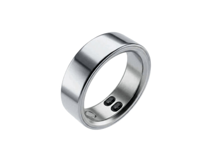 Silver AI smart ring with heart rate and blood oxygen monitoring.